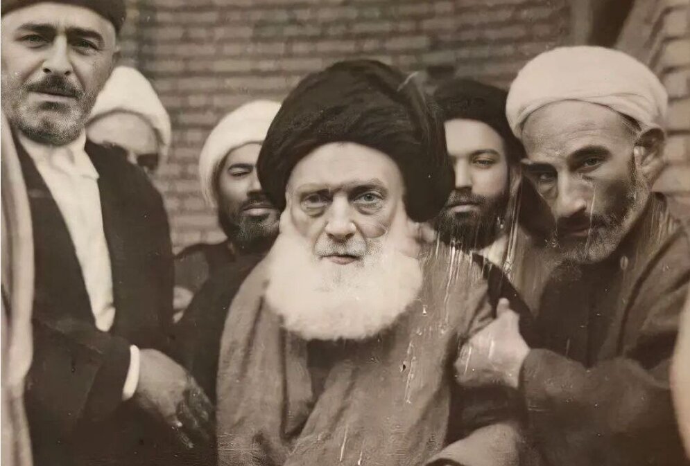 آیتالله بروجردی و شیوههای اداره حوزه علمیه 2 آیتالله بروجردی و شیوههای اداره حوزه علمیه
