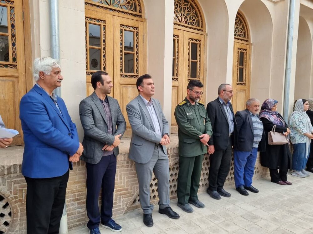 افتتاح نگارخانه خبرنگار فقید استاد مرتضی شریف در کاشان