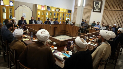 تصاویر/ مراسم رونمایی از کتاب تازه‌یاب الرسالة الفاطمیة