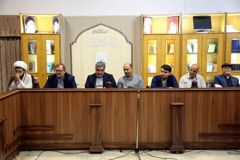 تصاویر/ مراسم رونمایی از کتاب تازه‌یاب الرسالة الفاطمیة