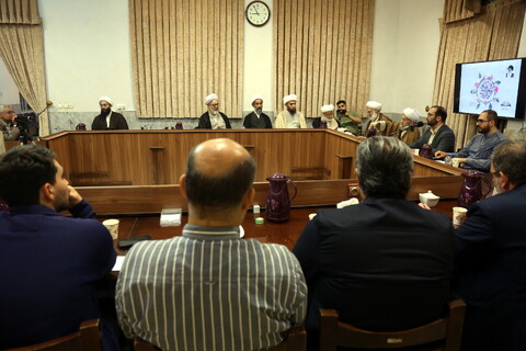 تصاویر/ مراسم رونمایی از کتاب تازه‌یاب الرسالة الفاطمیة