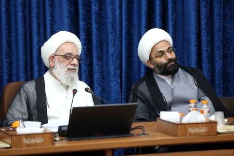 تصاویر/ سومین جلسه از سلسله نشست‌های اساتید و فضلای حوزه علمیه