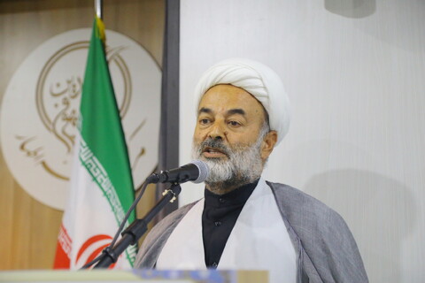 تصاویر / مراسم تجلیل از اساتید مجتمع آموزشی پژوهشی ائمه اطهار (ع) بمناسبت روز معلم