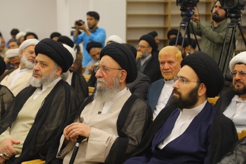 تصاویر / مراسم رونمایی از  " درگاه جامع فقه معاصر  " در قم