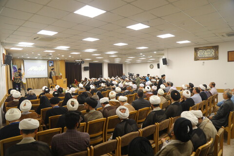 تصاویر / مراسم رونمایی از  " درگاه جامع فقه معاصر  " در قم