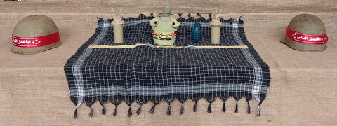 تصاویر/ برپایی یادمان شهدا در مدرسه علمیه آیت‌الله مدنی کاشانی(ره)