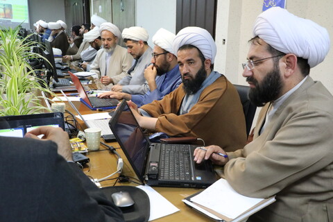 تصاویر/ کارگاه دانش افزایی هوش مصنوعی در حوزه علمیه آذربایجان غربی