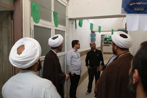 تصاویر/معاون منابع انسانی حوزه‌های علمیه کشور از پروژه‌های عمرانی مدرسه علمیه الغدیر اهواز بازدید کرد