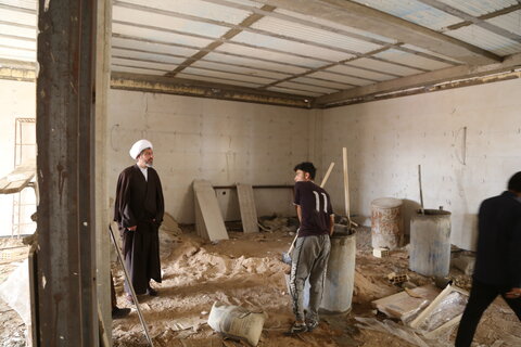 تصاویر/معاون منابع انسانی حوزه‌های علمیه کشور از پروژه‌های عمرانی مدرسه علمیه امام حسن مجتبی (علیه السلام) اهواز بازدید کرد