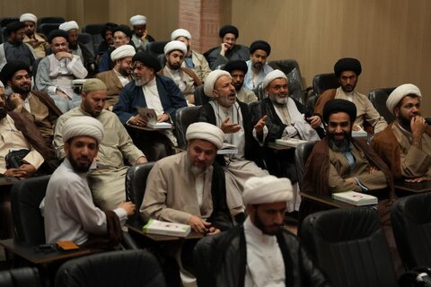 تصاویر/دوره آموزشی نقد وهابیت با حضور مبلغان حوزه علمیه خوزستان برگزار شد