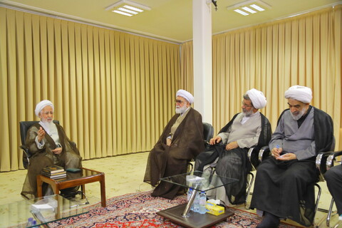 تصاویر / دیدار تولیت آستان قدس رضوی با آیت الله العظمی جوادی آملی