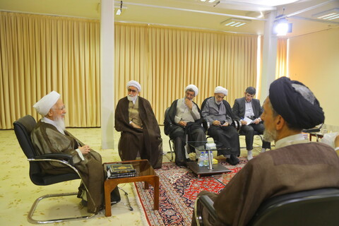 تصاویر / دیدار تولیت آستان قدس رضوی با آیت الله العظمی جوادی آملی