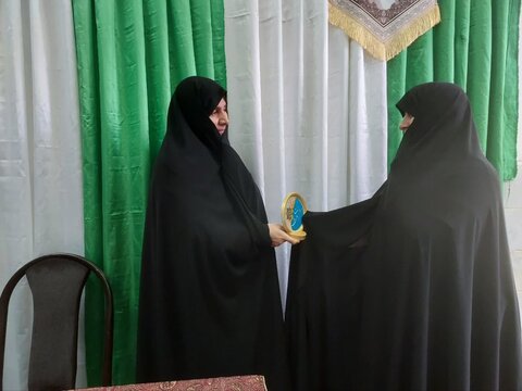 تصاویر/برگزاری جشن روز دختر و تجلیل از اساتید در خنداب