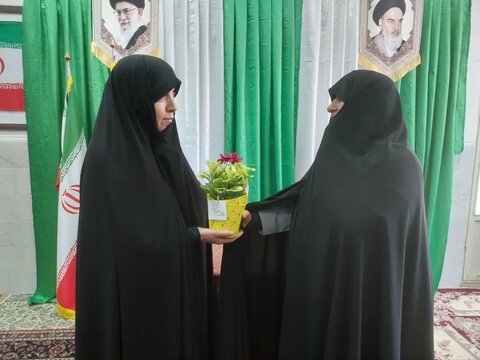 تصاویر/برگزاری جشن روز دختر و تجلیل از اساتید در خنداب