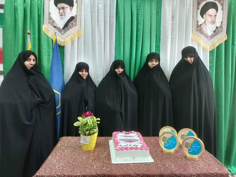 تصاویر/برگزاری جشن روز دختر و تجلیل از اساتید در خنداب