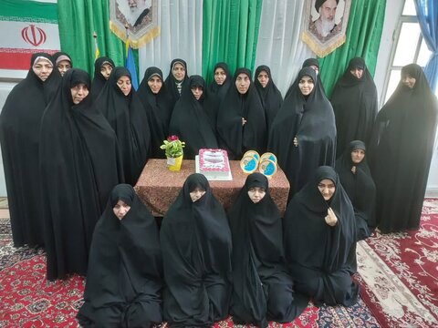 تصاویر/برگزاری جشن روز دختر و تجلیل از اساتید در خنداب