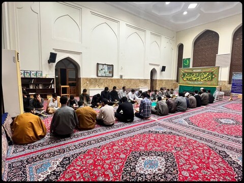 تصاویر/ برنامه هفتگی تلاوت و تدبر قرآن کریم سوره زلزال و العادیات در مدرسه علمیه امام خمینی (ره) گرگان