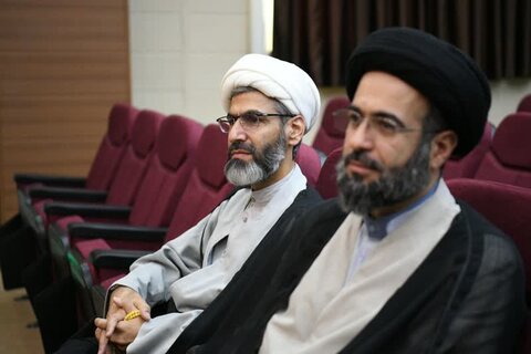 تصاویر| همایش تجلیل از اساتید حوزه علمیه خواهران فارس