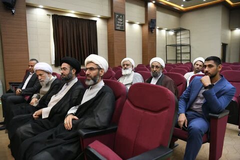 تصاویر| همایش تجلیل از اساتید حوزه علمیه خواهران فارس