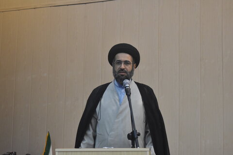 تصاویر| همایش تجلیل از اساتید حوزه علمیه خواهران فارس