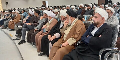 تصاویر/ تجلیل از استادان نمونه مدارس علمیه منطقه کاشان