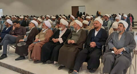 تصاویر/ تجلیل از استادان نمونه مدارس علمیه منطقه کاشان