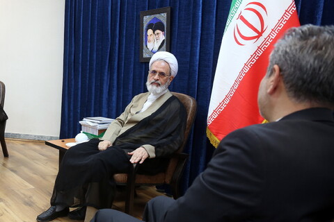 تصاویر/ دیدار مدیرعامل بانک مهر با آیت الله اعرافی