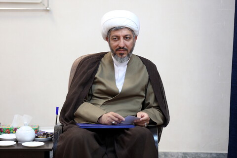 تصاویر/ دیدار مدیرعامل بانک مهر با آیت الله اعرافی