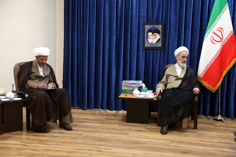 تصاویر/ دیدار مدیرعامل بانک مهر با آیت الله اعرافی