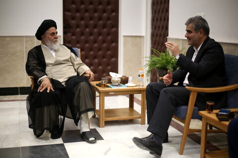 تصاویر/ دیدار مدیرعامل بانک قرض الحسنه مهر ایران با تولیت مسجد مقدس جمکران