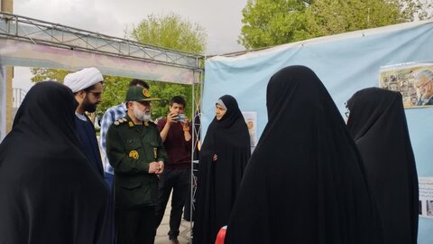 تصاویر/برگزاری عرفه عفاف و حجاب در شازند