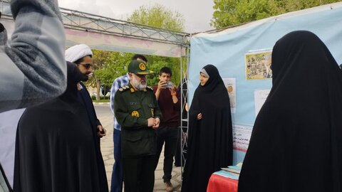 تصاویر/برگزاری عرفه عفاف و حجاب در شازند