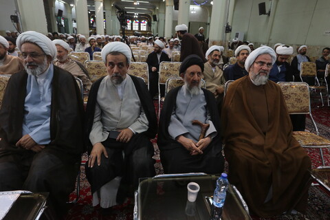 تصاویر / همایش  بزرگداشت اساتید حوزه علمیه استان اصفهان