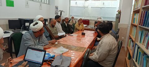 تصاویر / نشست علمی پژوهشی مدرسه علمیه امیرالمؤمنین(ع) آران و بیدگل