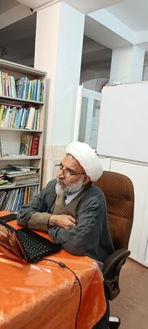 تصاویر / نشست علمی پژوهشی مدرسه علمیه امیرالمؤمنین(ع) آران و بیدگل