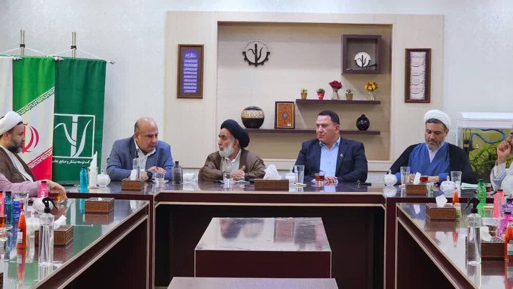 نماینده ولی فقیه در وزارت جهاد کشاورزی در جمع کارکنان شرکت کشت و صنعت دعبل خزایی