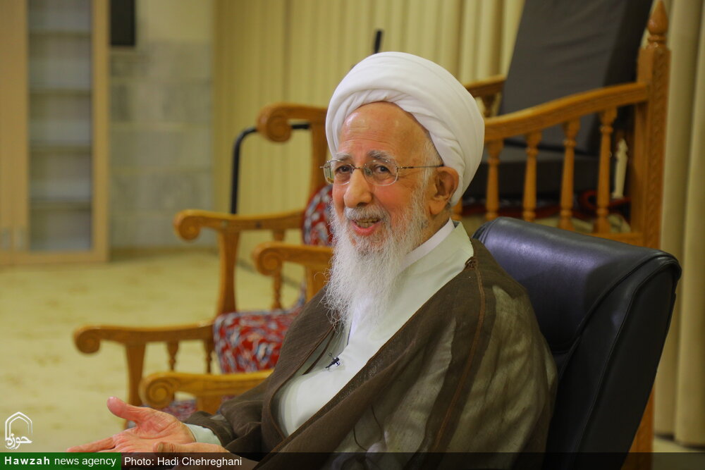 سود دعا برای دیگران آن است که فرشتگان از خداوند برای داعی چند برابر آن را می‌طلبند