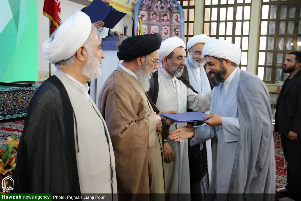 تصاویر / همایش بزرگداشت اساتید حوزه علمیه استان اصفهان