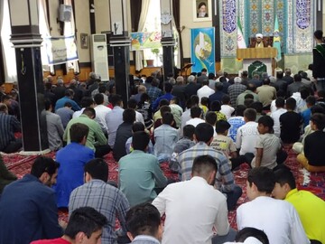 تصاویر/ اقامه نماز جمعه شهر چهاربرج