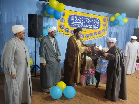 تقدیر از اساتید مدرسه علمیه ایرانشهر در روز معلم