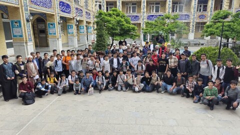 تصاویر/  برگزاری جشن تکلیف دانش آموزان از سوی حوزه علمیه صاحب الزمان(عج) مرند