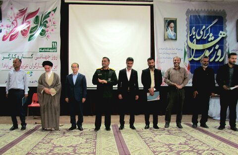 تصاویر/ روز کارگر در بندر دیّر