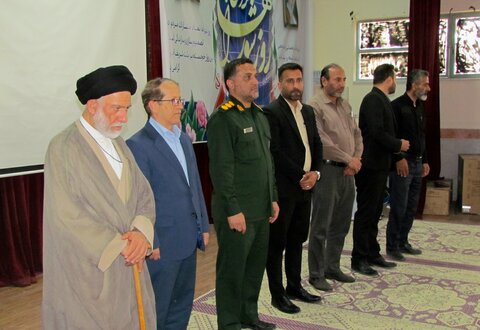 تصاویر/ روز کارگر در بندر دیّر