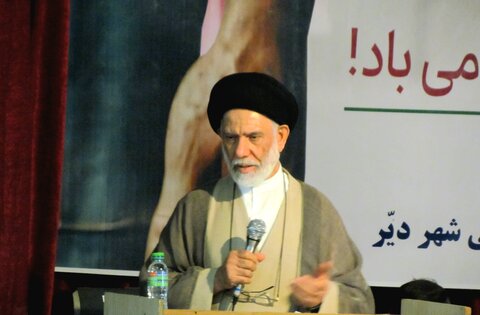 تصاویر/ روز کارگر در بندر دیّر