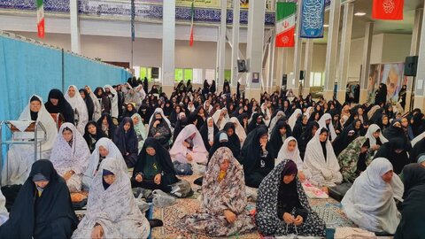 تصاویر/ اقامه نماز جمعه رابر