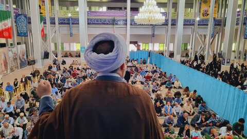 تصاویر/ اقامه نماز جمعه رابر