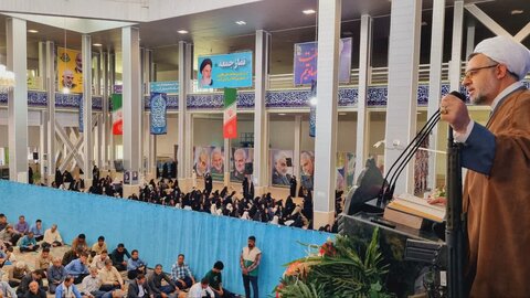 تصاویر/ اقامه نماز جمعه رابر