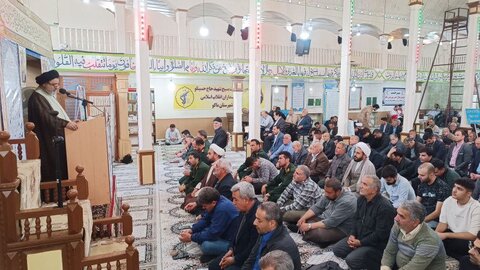 تصاویر/ اقامه نماز جمعه ماکو