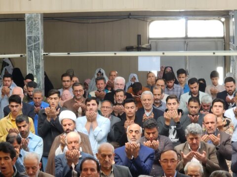 تصاویر/ اقامه نماز جمعه شهرستان چایپاره