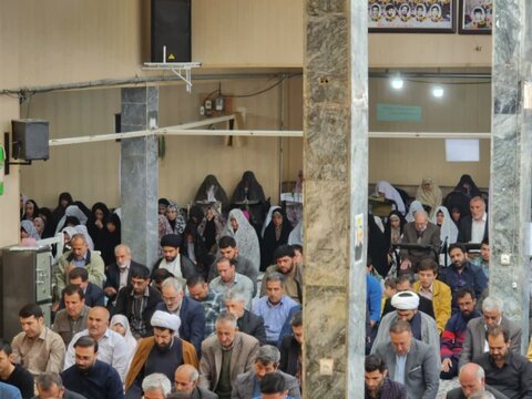 تصاویر/ اقامه نماز جمعه شهرستان چایپاره